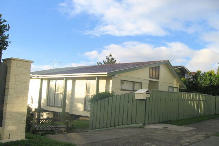 Photo of property in 59 Fyvie Avenue, Tawa, Wellington, 5028