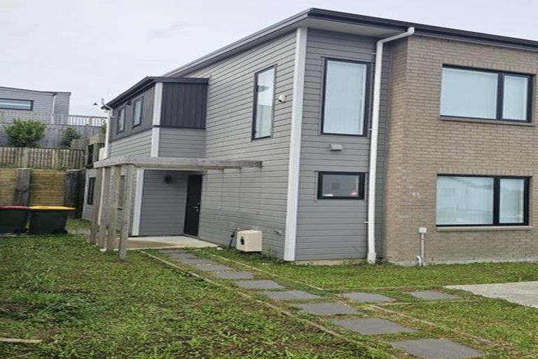 Photo of property in 22a Crestview Rise, Papakura, 2110