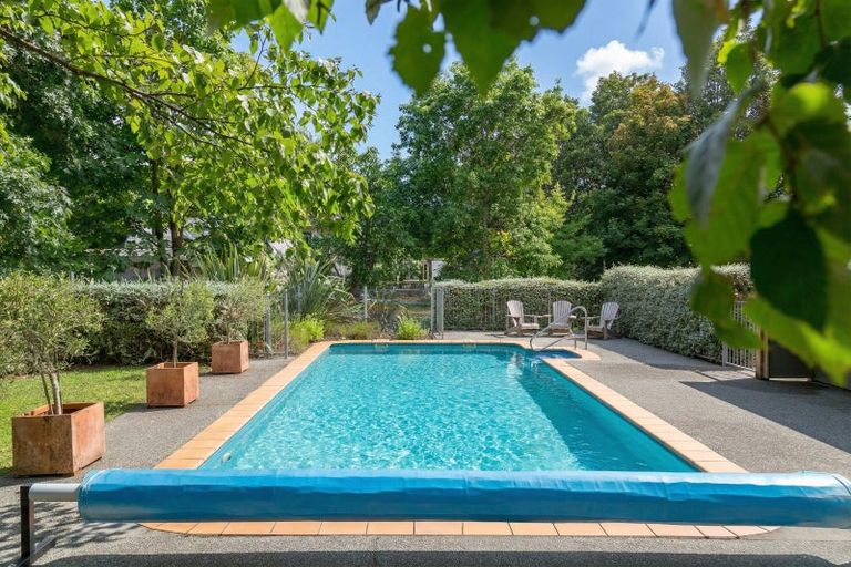 Photo of property in 42 Kuratawhiti Street, Greytown, 5712