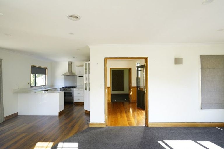 Photo of property in 391e Karori Road, Karori, Wellington, 6012