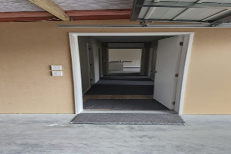 Photo of property in 30a Larch Place, Casebrook, Christchurch, 8051