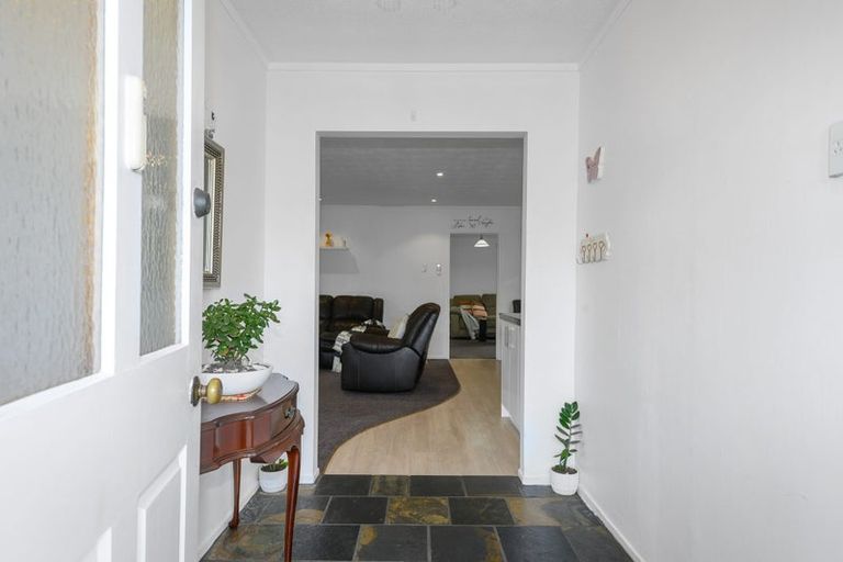 Photo of property in 15 Elmslie Place, Owhata, Rotorua, 3010