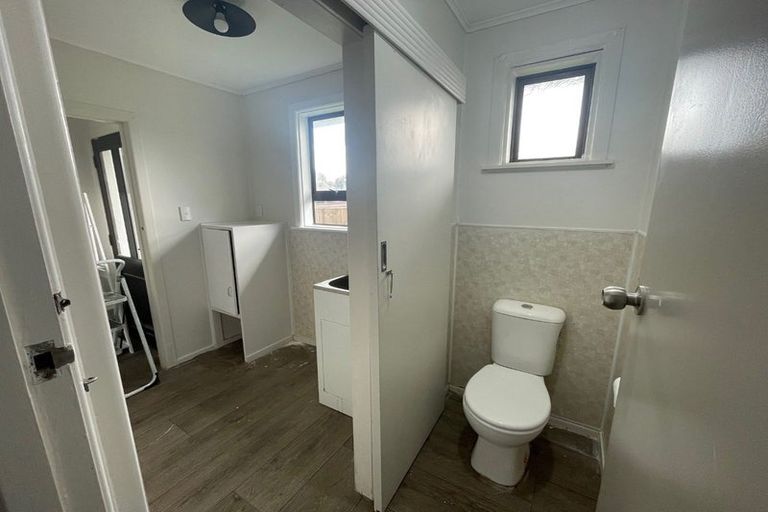 Photo of property in 79 Ngatai Street, Manaia, 4612