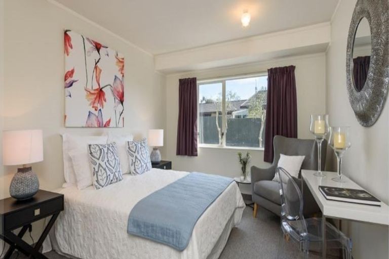 Photo of property in 32 Rutherford Drive, Waikanae Beach, Waikanae, 5036