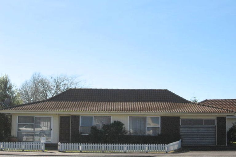 Photo of property in 10 Hukanui Road, Fairfield, Hamilton, 3214