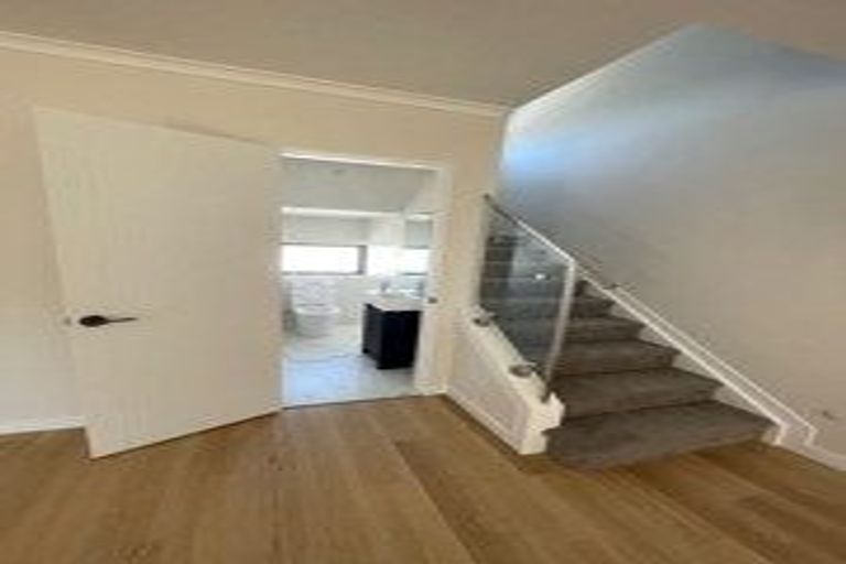 Photo of property in 17 Repehina Road, Flat Bush, Auckland, 2019