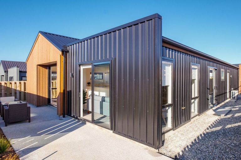 Photo of property in 40 Obelisk Street, Wanaka, 9305