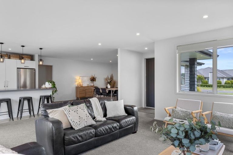 Photo of property in 110 Puhirake Crescent, Pyes Pa, Tauranga, 3112