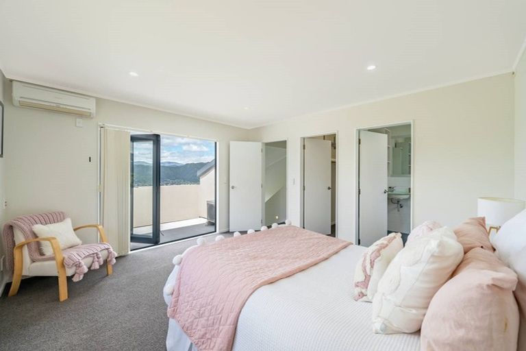 Photo of property in 114 Tirohanga Road, Tirohanga, Lower Hutt, 5010