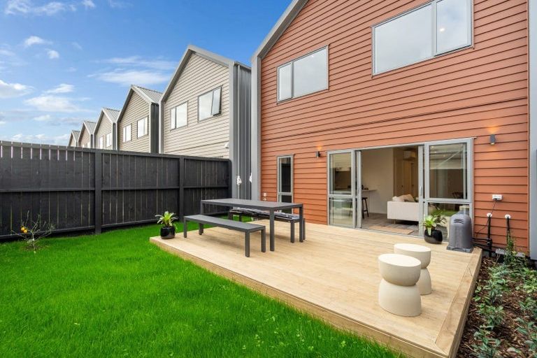 Photo of property in 33 Bristol Freighter Road, Hobsonville, Auckland, 0616