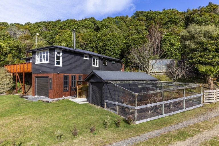 Photo of property in 19 Poriwira Drive, Kuratau, Turangi, 3381