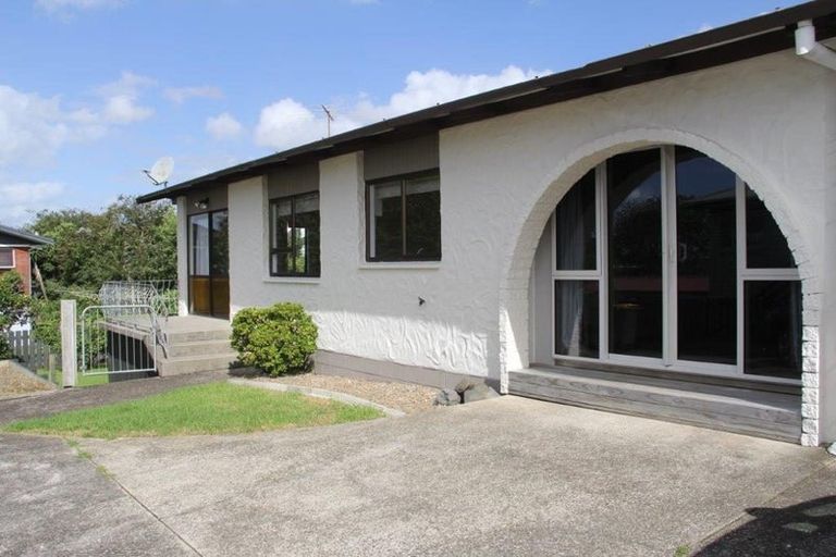Photo of property in 116b Wellington Street, Pukekohe, 2120