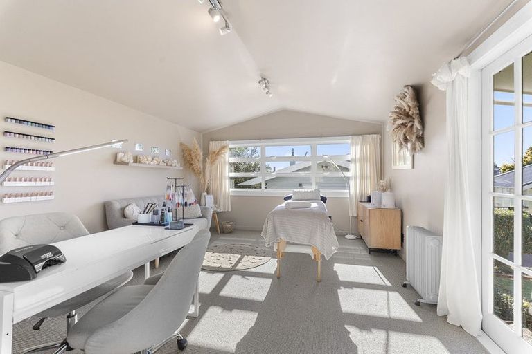 Photo of property in 145 Clawton Street, Westown, New Plymouth, 4310