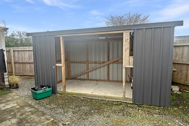 Photo of property in 10 Kebbell Avenue, Levin, 5510