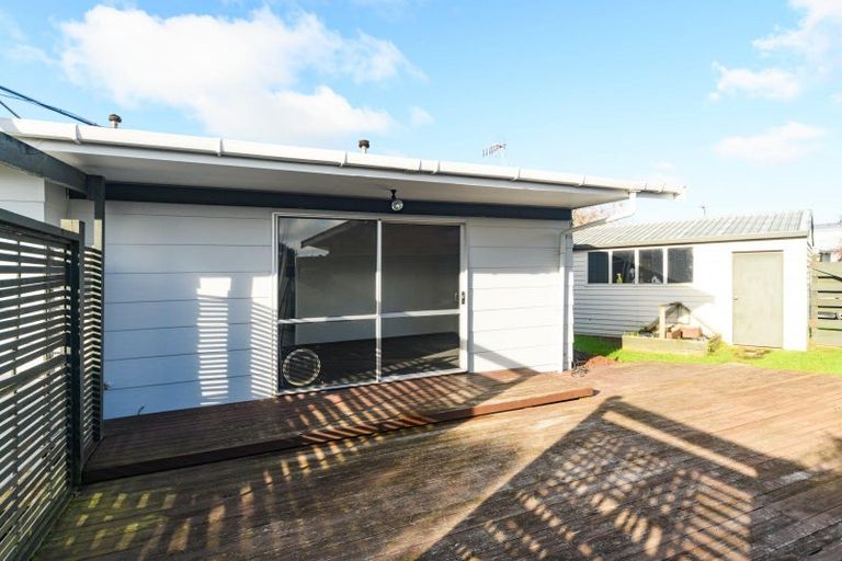 Photo of property in 41 Acacia Street, Kelvin Grove, Palmerston North, 4414