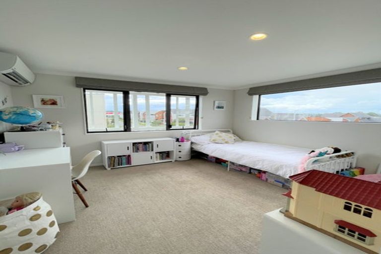 Photo of property in 19 Kanuka Road, Hobsonville, Auckland, 0616