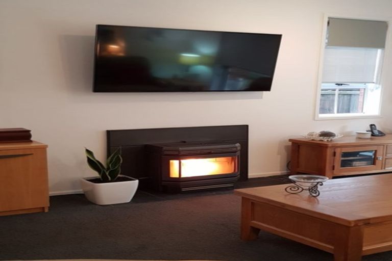 Photo of property in 2a Murdoch Street, Bryndwr, Christchurch, 8053