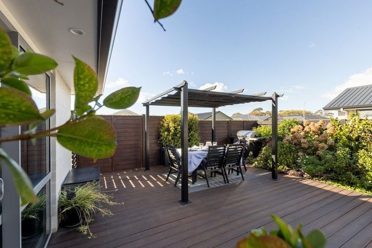 Photo of property in 18 Kakariki Drive, Coastlands, Whakatane, 3120