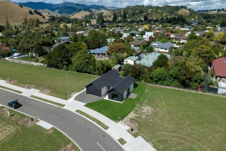 Photo of property in 6 Pyke Place, Wakefield, 7025