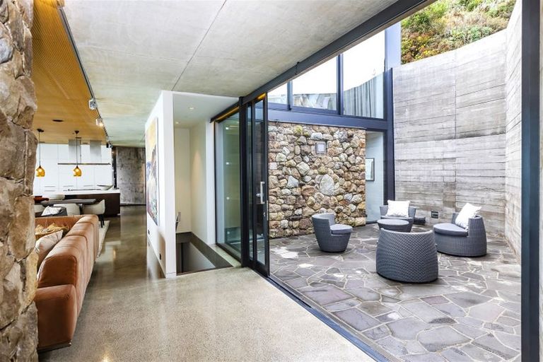 Photo of property in 1 Whitewash Head Road, Scarborough, Christchurch, 8081