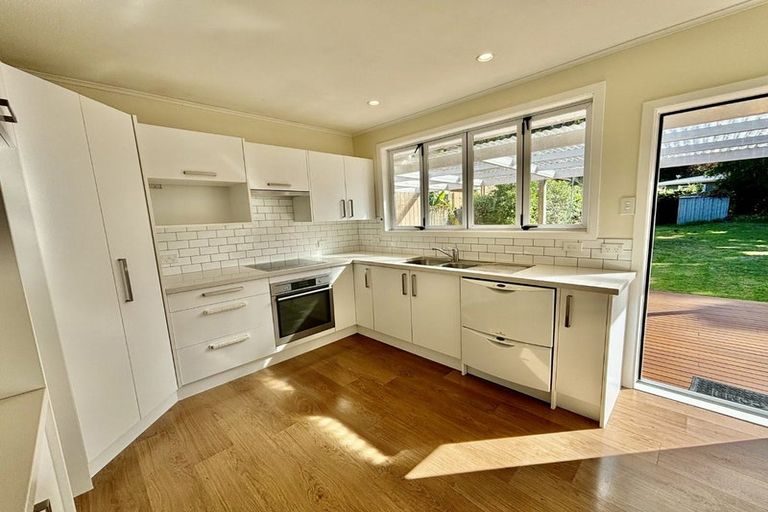 Photo of property in 37 Hillcrest Avenue, Hillcrest, Auckland, 0627