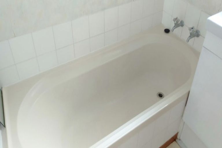 Photo of property in 4 Clendon Court, Roslyn, Palmerston North, 4414