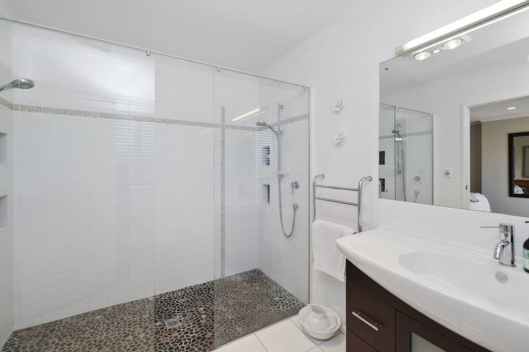 Photo of property in 71 Karamea Street, Whalers Gate, New Plymouth, 4310