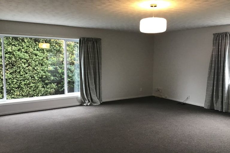 Photo of property in 33 Fern Drive, Halswell, Christchurch, 8025