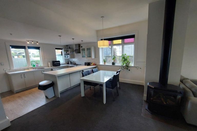 Photo of property in 214 Westminster Street, Mairehau, Christchurch, 8013