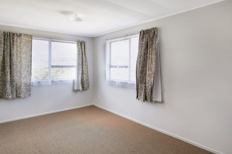 Photo of property in 27 Zelda Avenue, Clover Park, Auckland, 2023