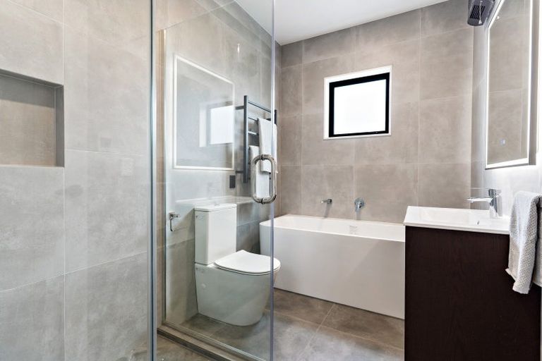 Photo of property in 11 Arahi Road, Clevedon, 2582