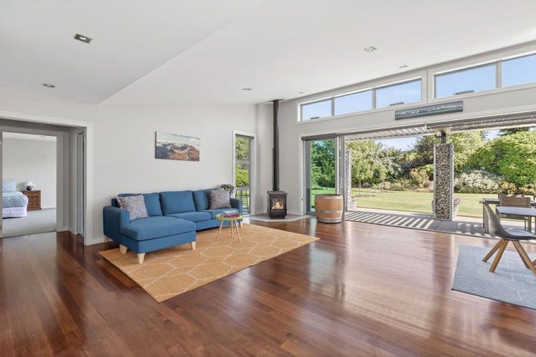 Photo of property in 28 Sam John Place, Lake Hawea, 9382