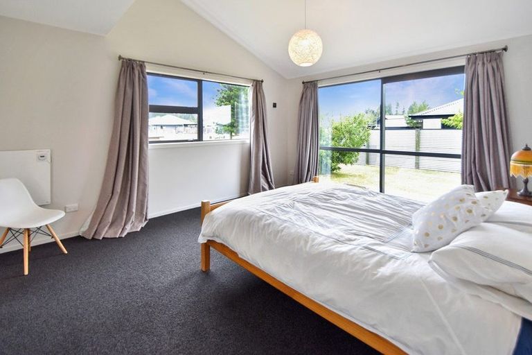 Photo of property in 22 Rhoboro Road, Twizel, 7901