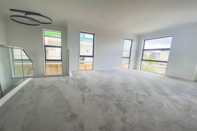 Photo of property in 73 Michael Bosher Way, Flat Bush, Auckland, 2019