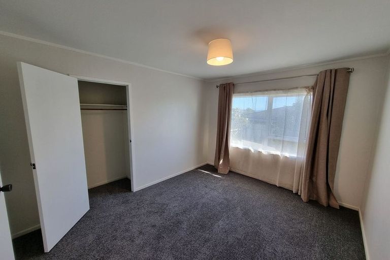Photo of property in 24 Moncrieff Avenue, Clendon Park, Auckland, 2103