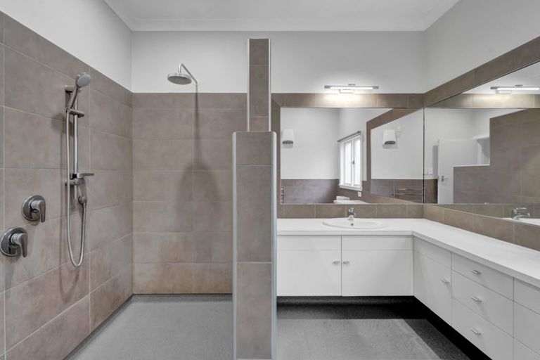 Photo of property in 55 Mill Road, Lower Vogeltown, New Plymouth, 4310