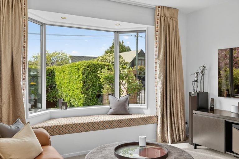 Photo of property in 1a Westburn Terrace, Burnside, Christchurch, 8041