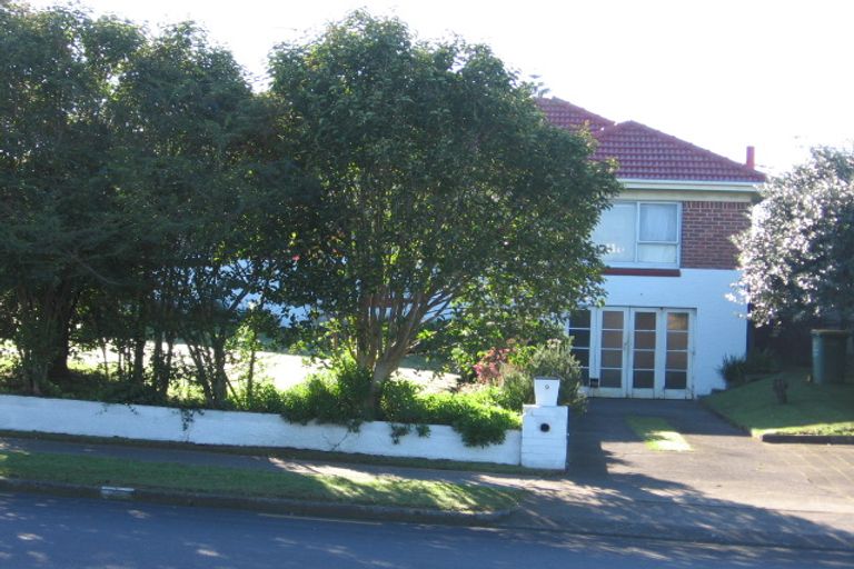 Photo of property in 2/9 Cambridge Terrace, Papatoetoe, Auckland, 2025