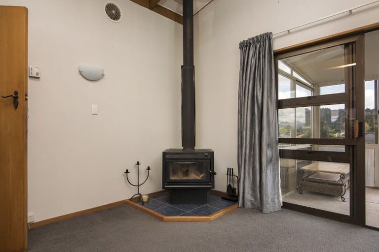 Photo of property in 73 Devon Street, Picton, 7220