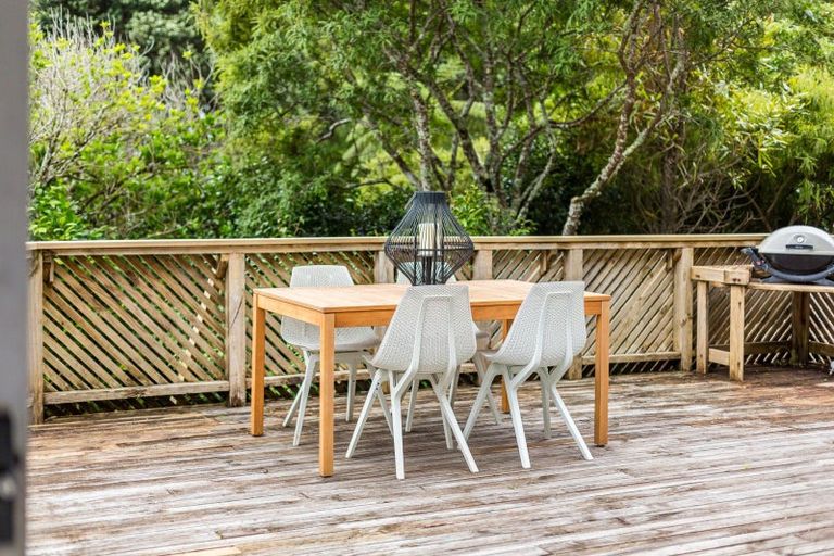 Photo of property in 12 Whiorau Grove, Lowry Bay, Lower Hutt, 5013