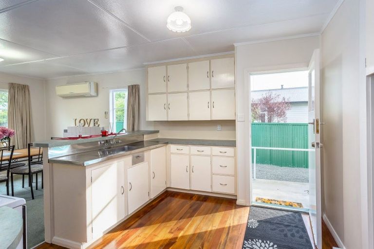 Photo of property in 27 Brooklyn Road, Carterton, 5713