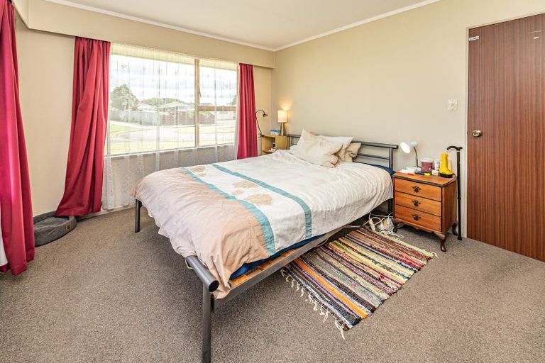 Photo of property in 14 Saunders Place, Gonville, Whanganui, 4501