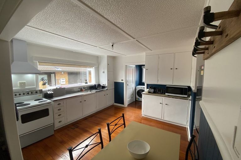 Photo of property in 290 Great South Road, Papakura, 2110