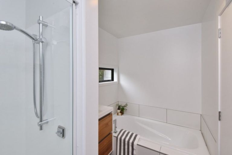 Photo of property in 6 Craigieburn Lane, Mount Pleasant, Christchurch, 8081