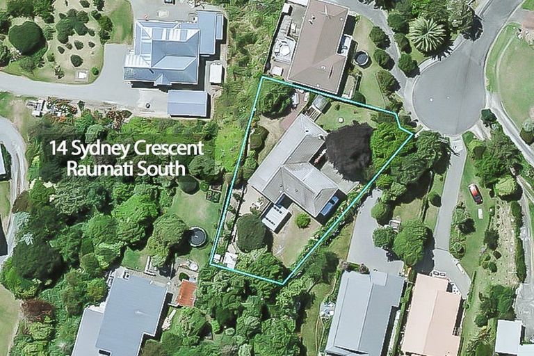 Photo of property in 14 Sydney Crescent, Raumati South, Paraparaumu, 5032
