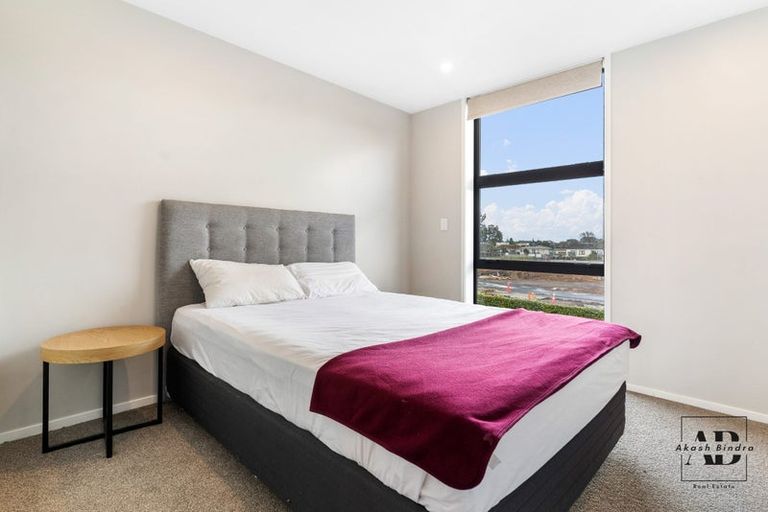 Photo of property in 12 Koro Lane, Mangere Bridge, Auckland, 2022