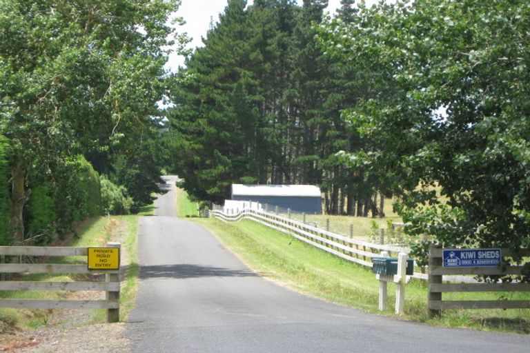 Photo of property in 83 Galloway Road, Karaka, Papakura, 2580