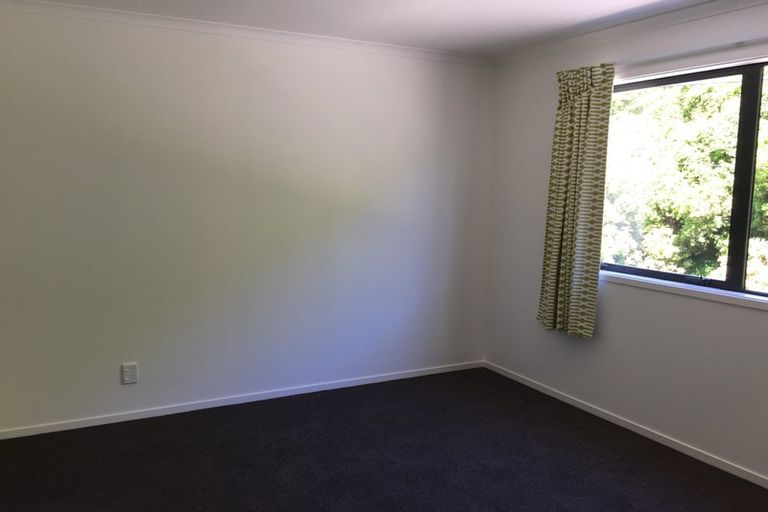 Photo of property in 409 Ohiro Road, Brooklyn, Wellington, 6021