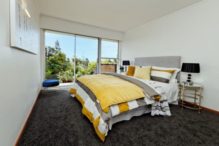 Photo of property in 12 Sunnylaw Place, Glen Eden, Auckland, 0602