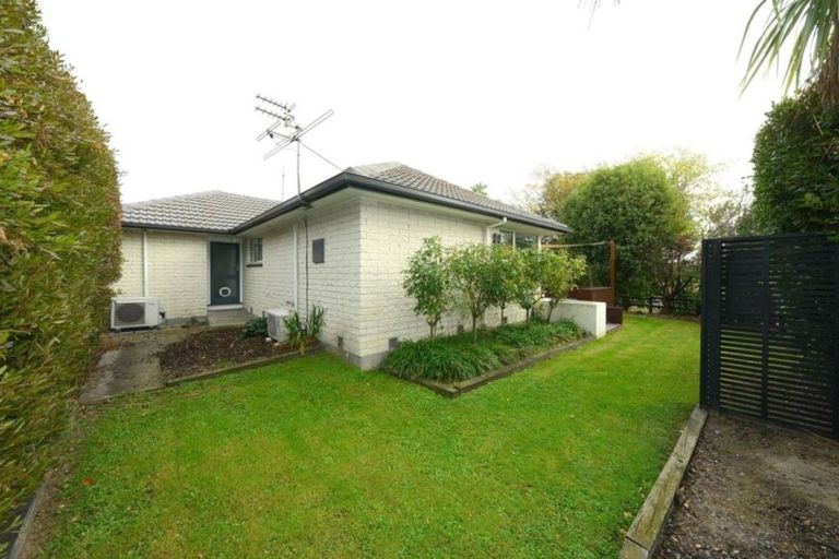 Photo of property in 102 Lowry Avenue, Redwood, Christchurch, 8051